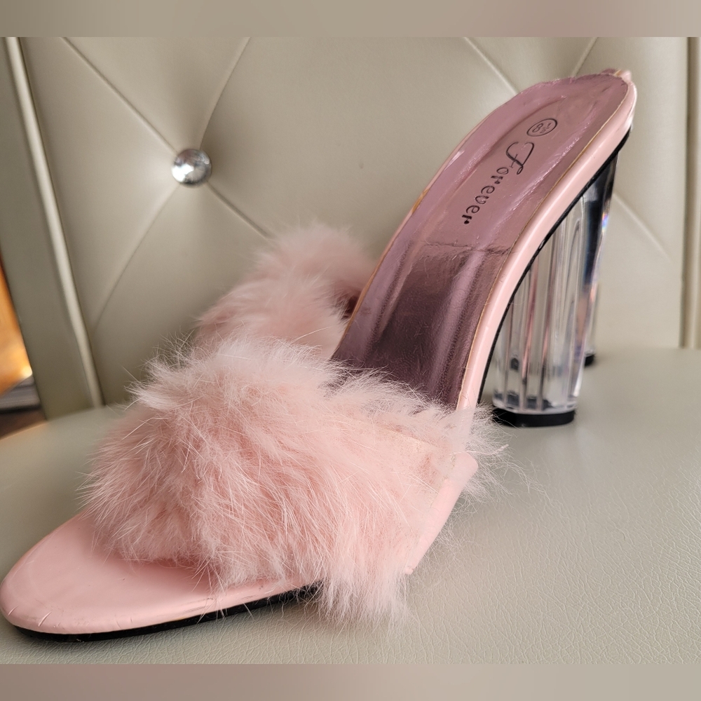 Forever 21 Boudoir/Sexy Barbie Pink Rabbit Fur Clear Heeled Sandals 8.5 - Picture 12 of 16